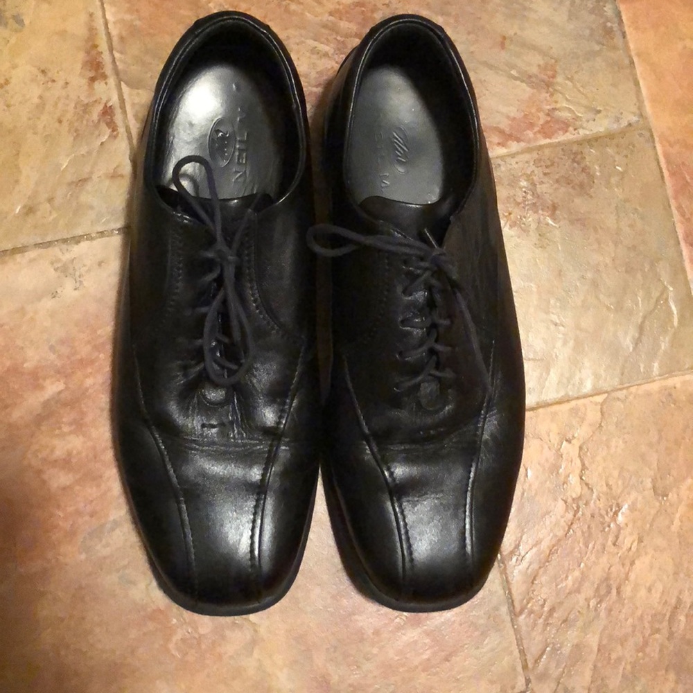Men’s shoes